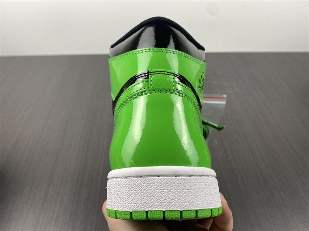 Jordan 1 Retro High Pine Green Black 555088-030