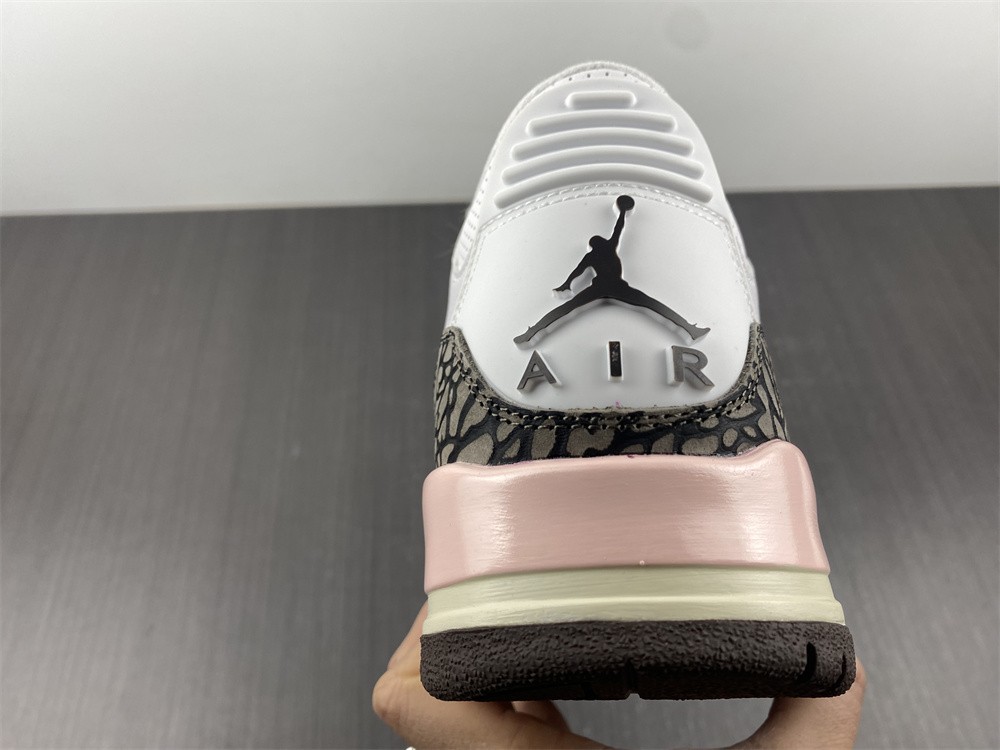 Nike Air Jordan 3 Retro Neapolitan Dark Mocha CK9246-102