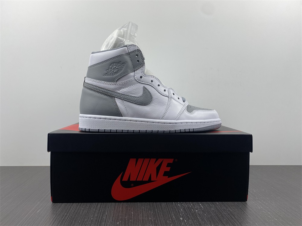 Air Jordan 1 High OG Stealth 555088-037