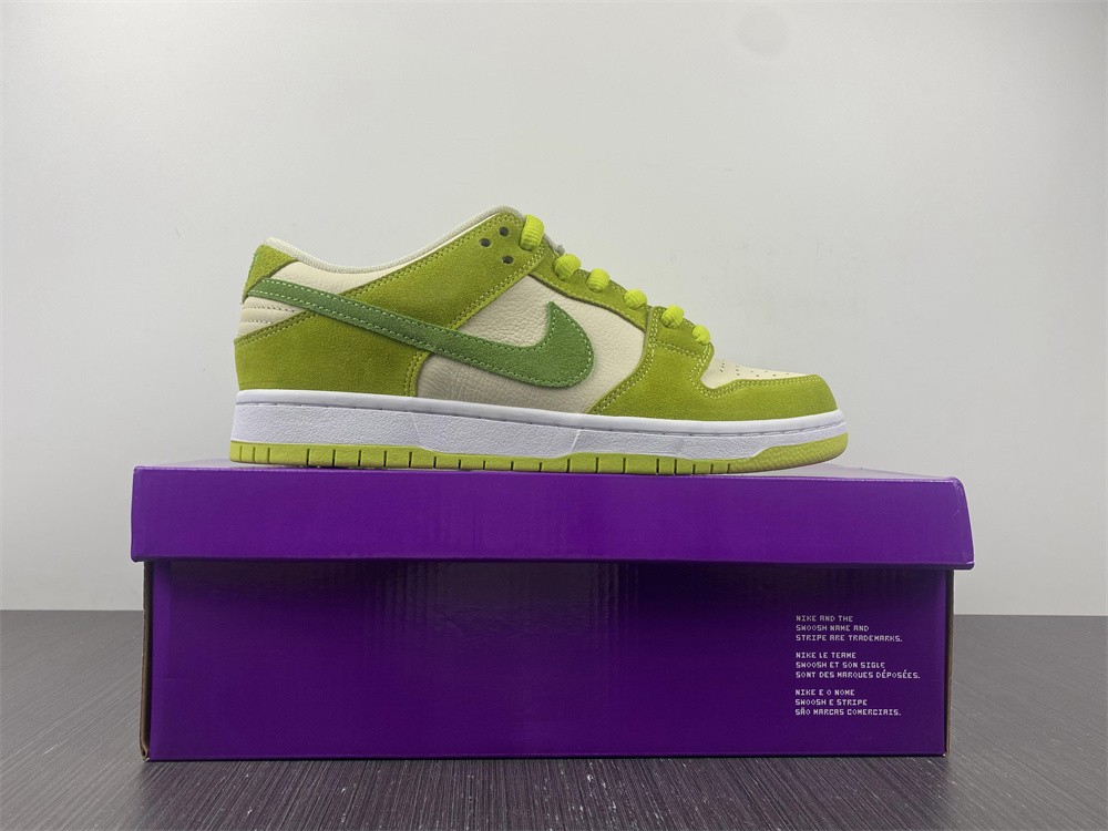 Nike SB Dunk Low Green Apple  DM0807-300
