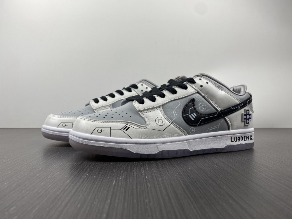 SB Dunk Low DD1768-400