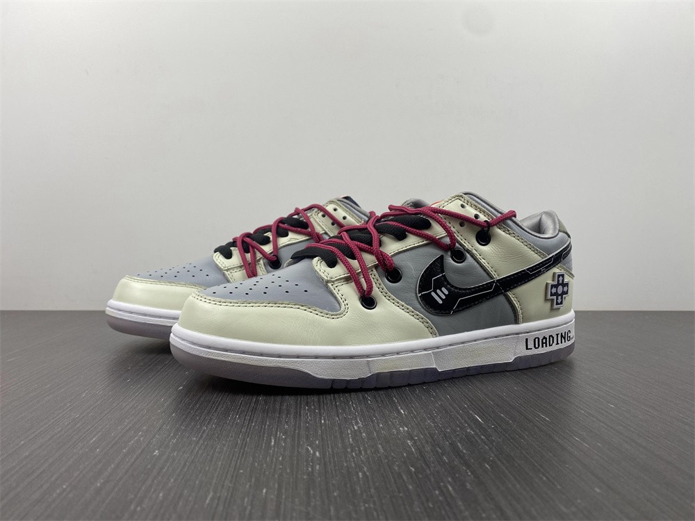 SB Dunk Low  new DD1768-400