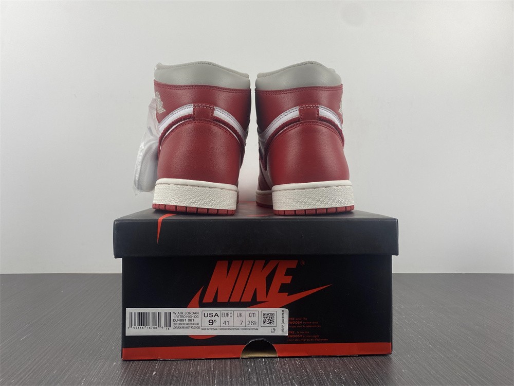 Jordan 1 High OG Newstalgia Chenille (W)  DJ4891-061