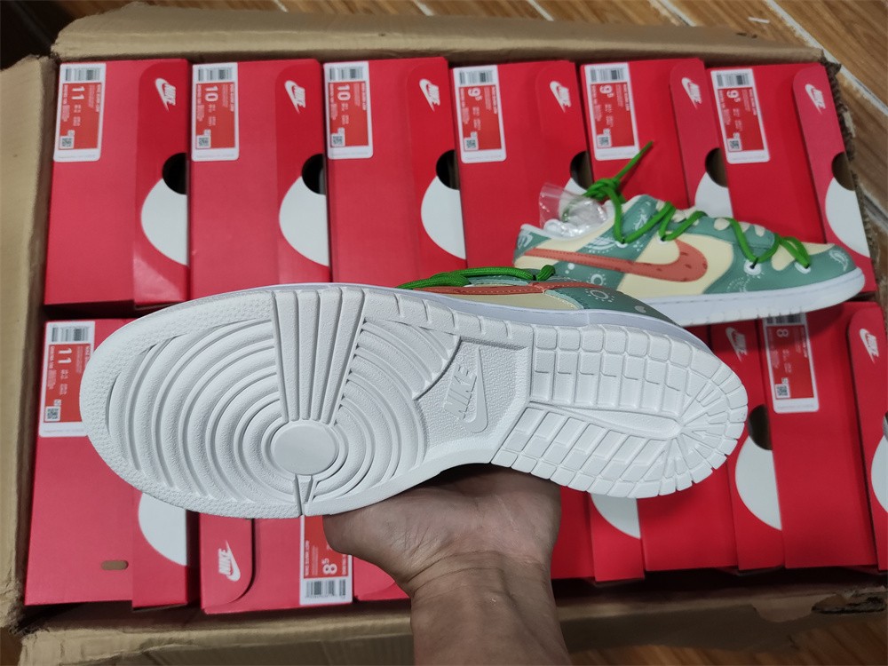 Nike Dunk Low DH9765-100