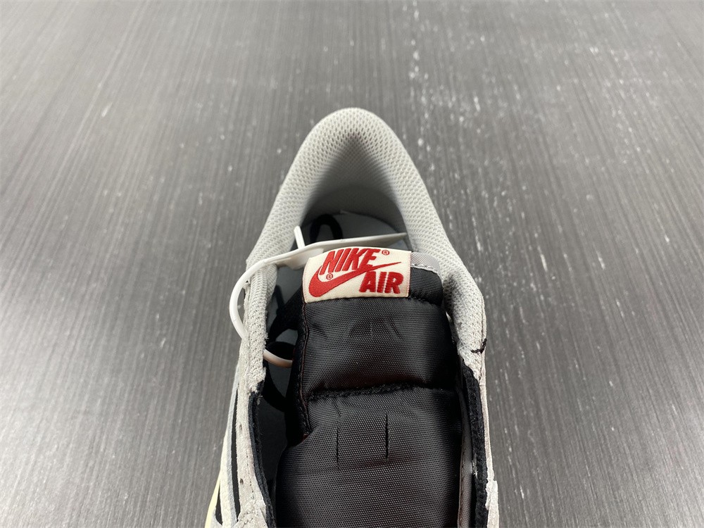 Air Jordan 1 Low OG x  Travis Scott 1