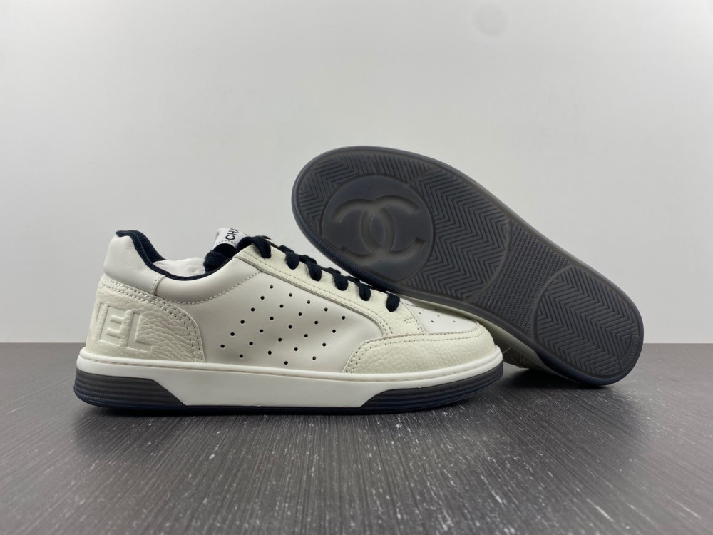 Channe1 Sneaker white one