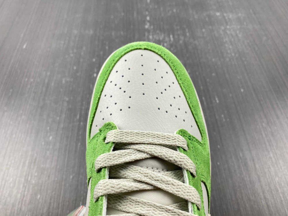 Nike Dunk Low AS Safari Swoosh Chlorophyll  DR0156-300