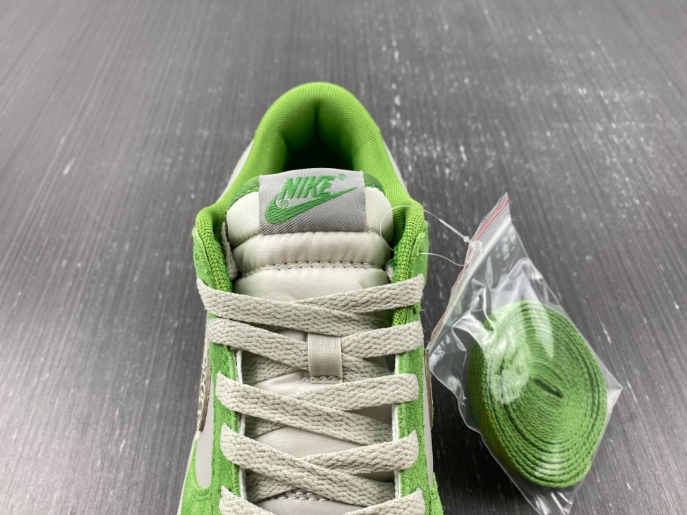 Nike Dunk Low AS Safari Swoosh Chlorophyll  DR0156-300
