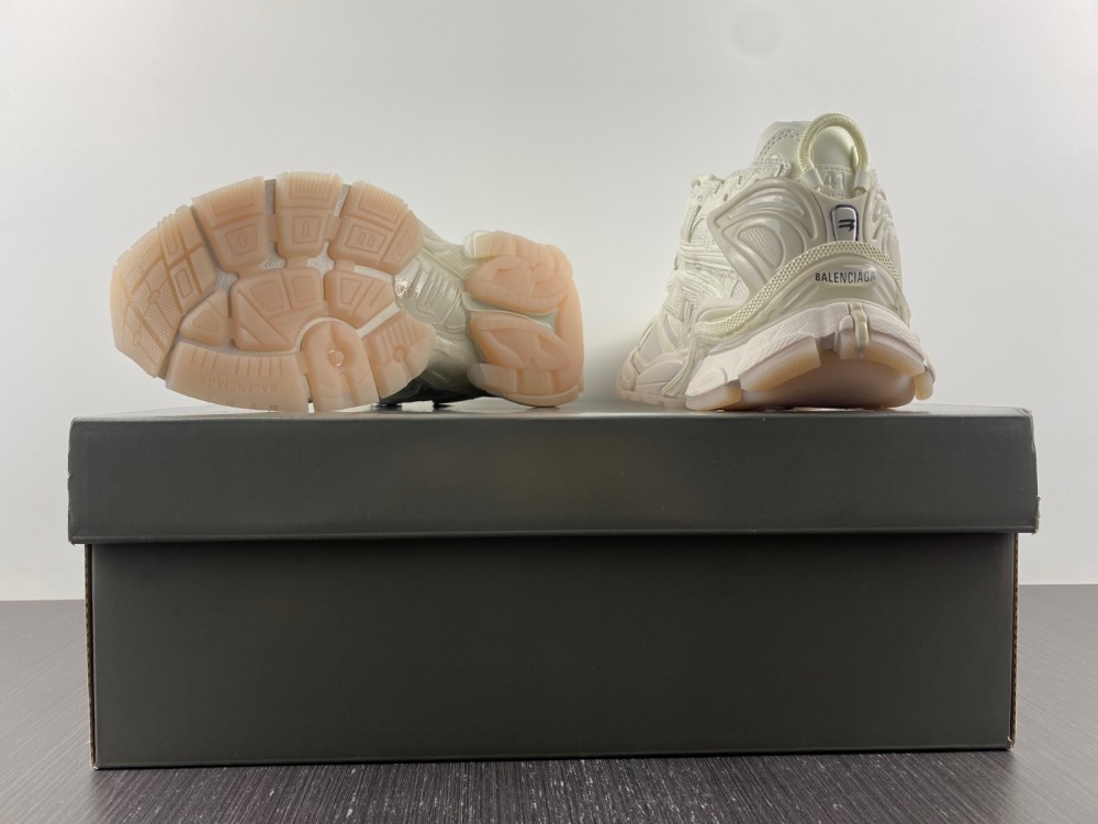 Blncig 7.0 Runner white