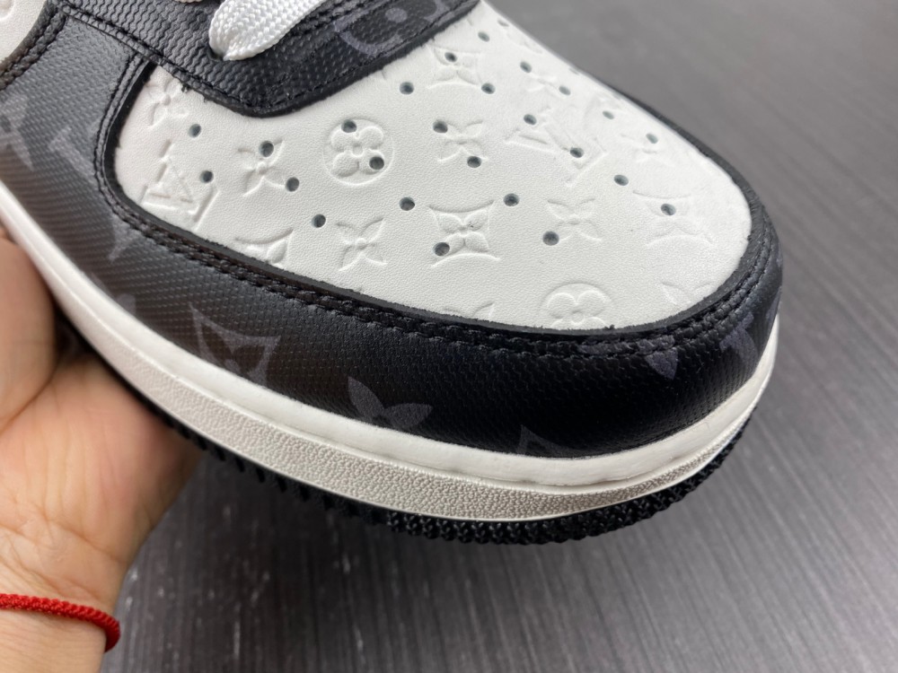 Nike Air Force 1 LsVttn Black