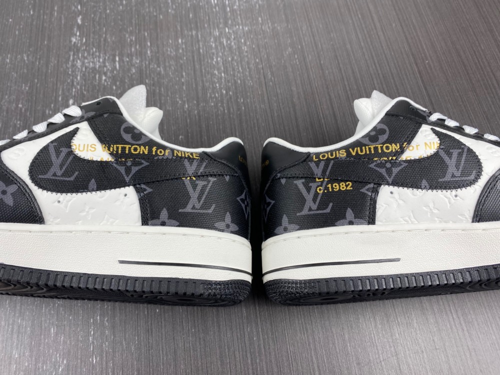 Nike Air Force 1 LsVttn Black