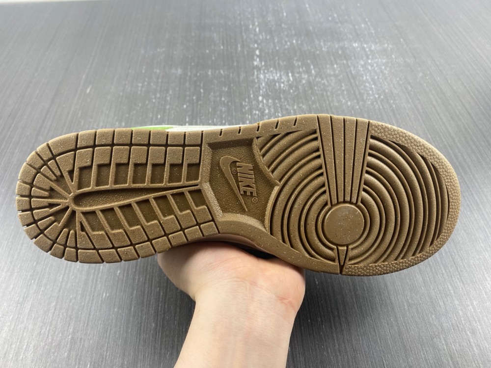 Nike Dunk Low SE 85 DO9457-100