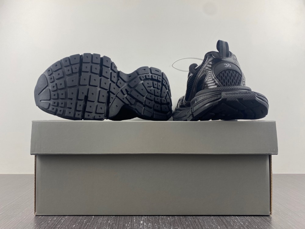 Blncig PHANTOM SNEAKER all black