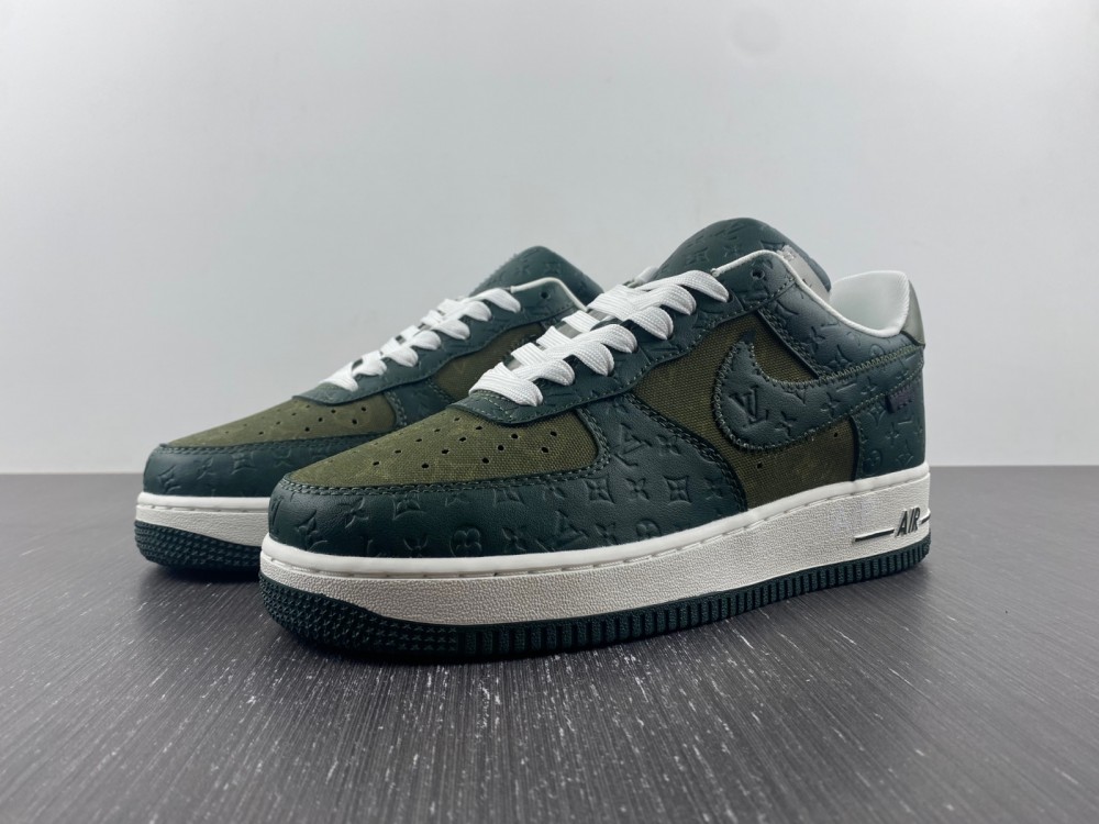 Nike Air Force 1 LsVttn