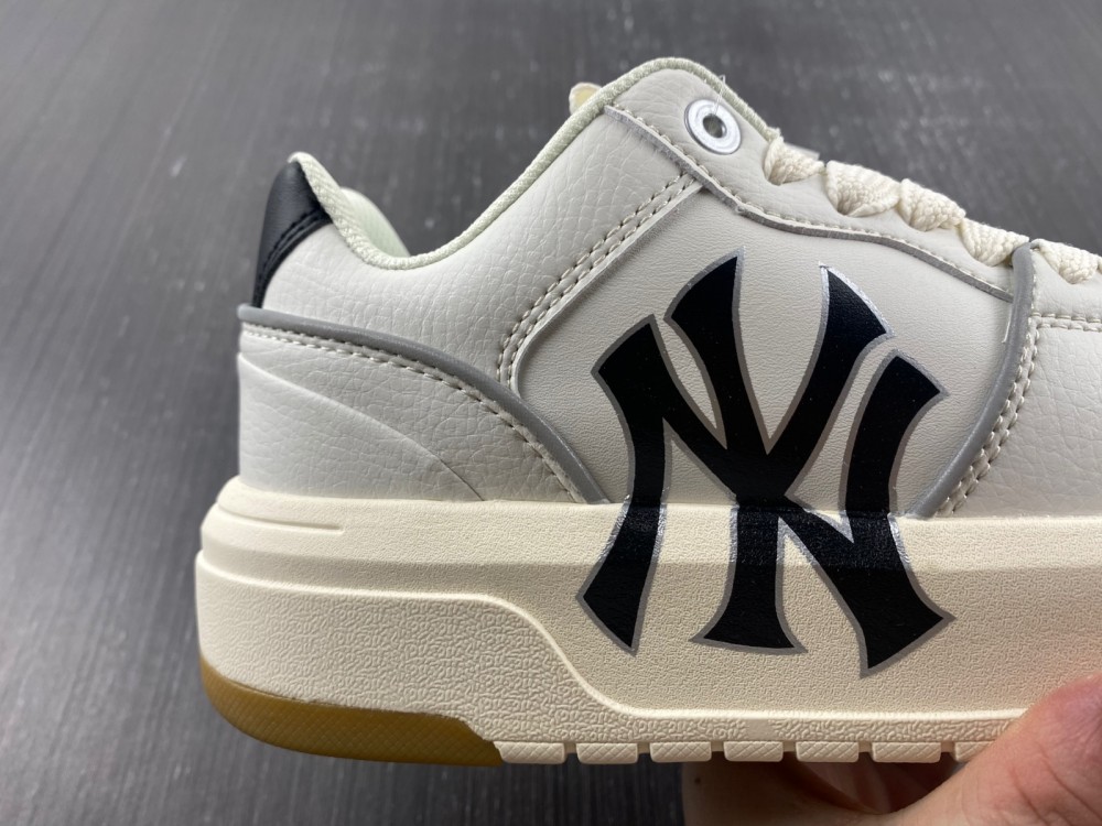 MLBB white 3ASXCA12N-50IVS