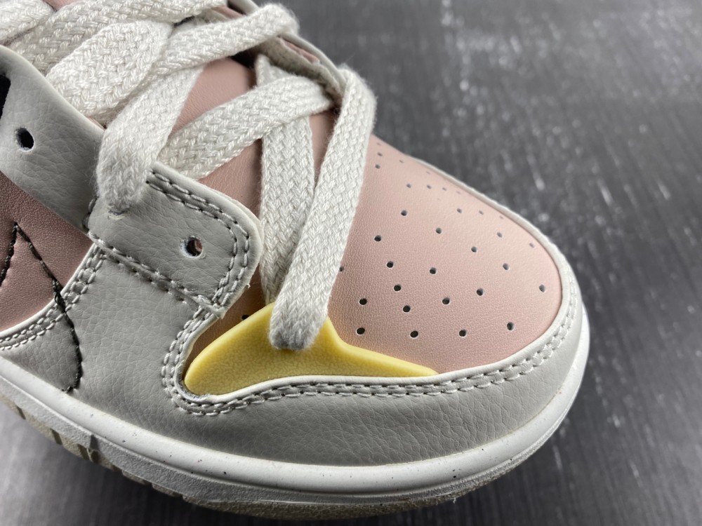 Nike Dunk Low Disrupt2 pink