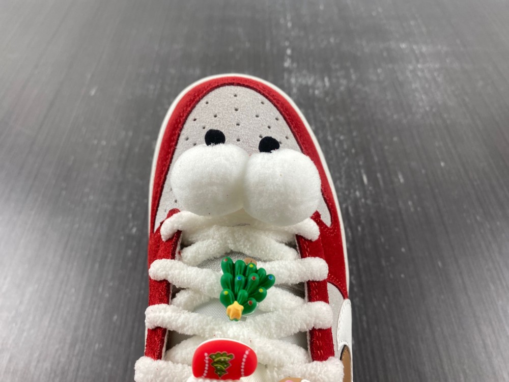 Nike Dunk Low se 85 Christmas DO9457-112