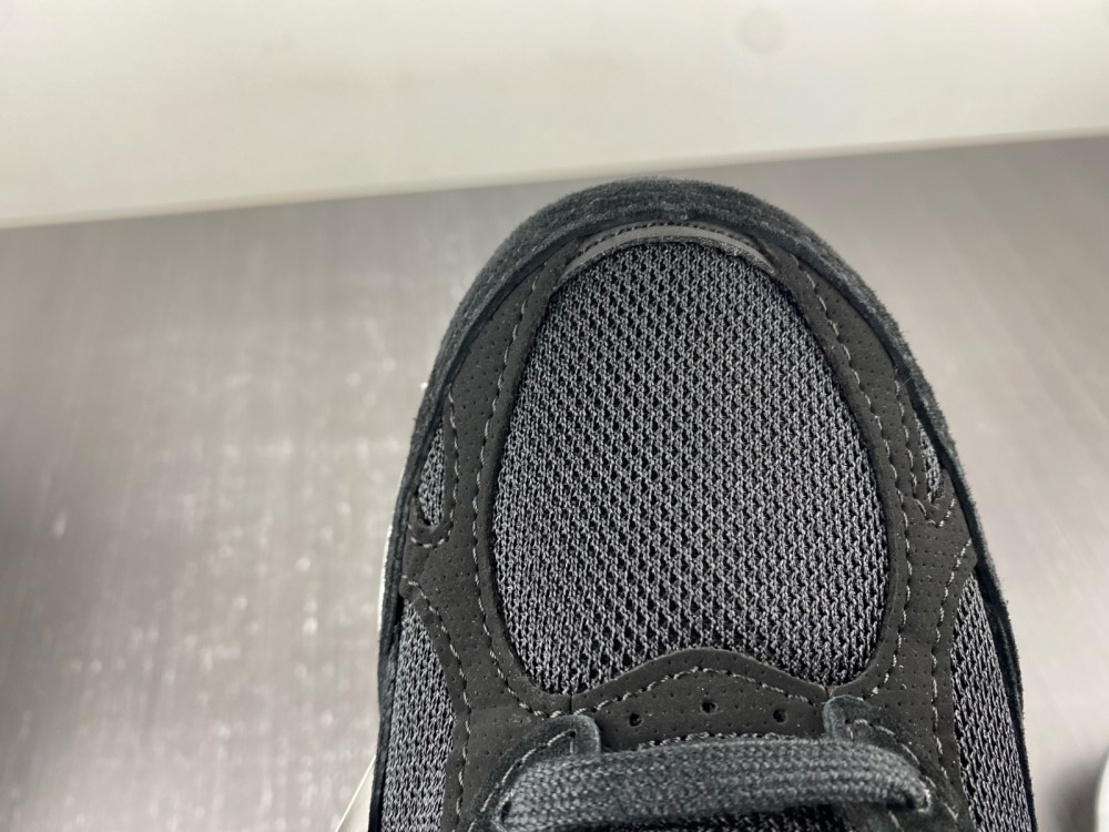 NwBlnc 990v3 Black White M990BS3