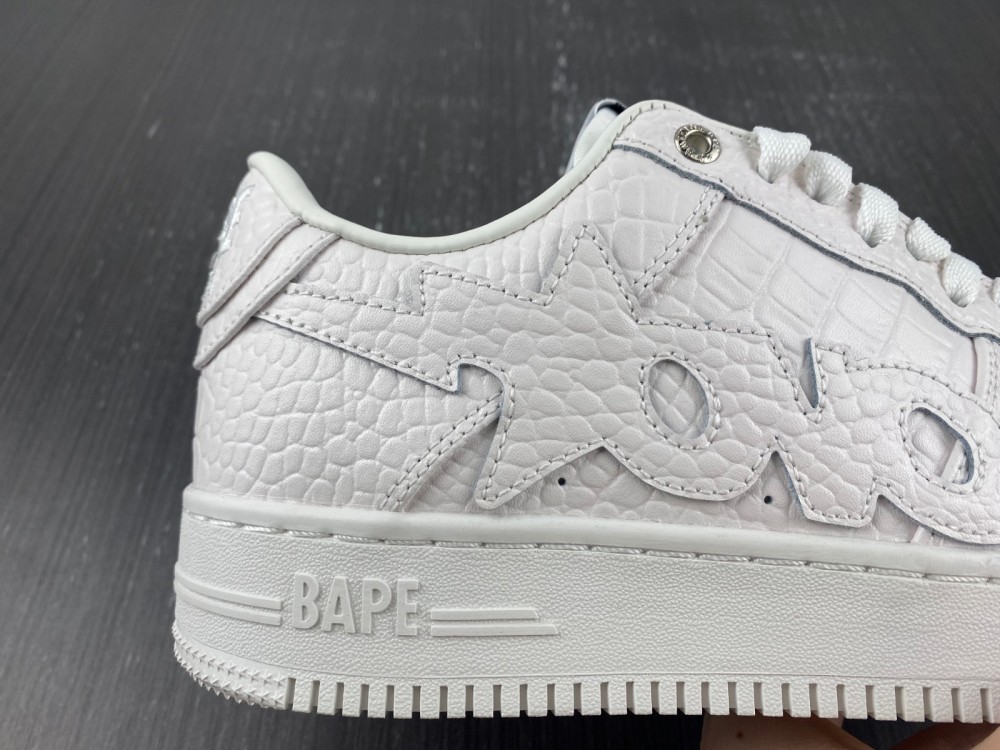 A Bathing Ape Bape Sta white Crocodile pattern