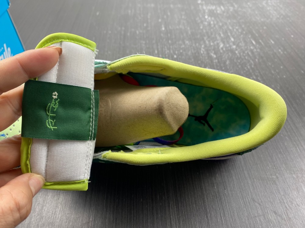 Nike Air Jordan 1 Retro Low OG Doernbecher