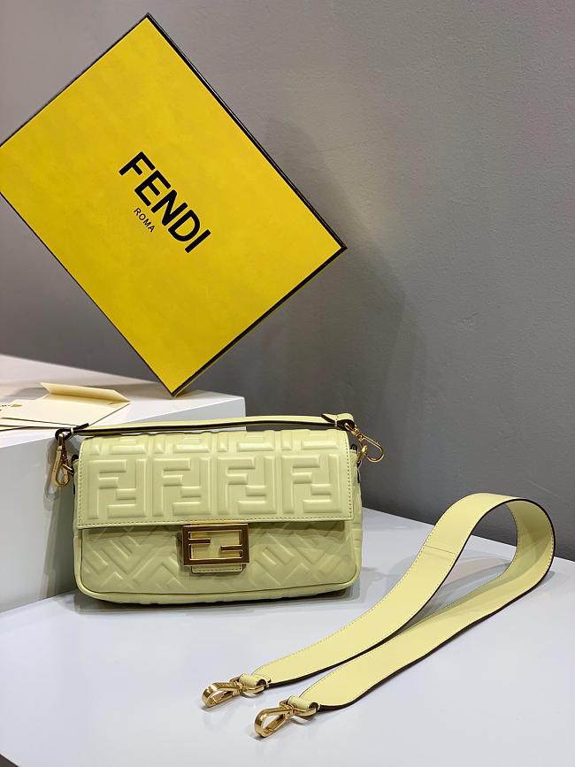 Feendi Medium Baguette Yellow 26cm