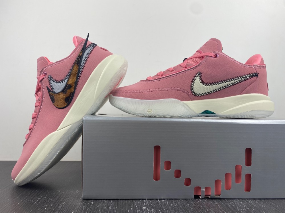 Nike LeBron 20 DQ3827-900