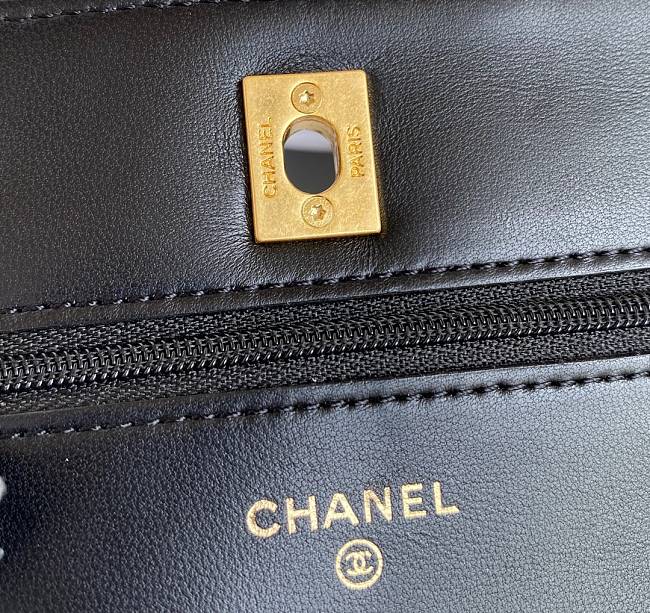 Channe1 WOC Bag Black 19cm 02