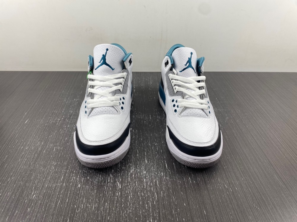 Nike Air Jordan 3 Retro 136064-660