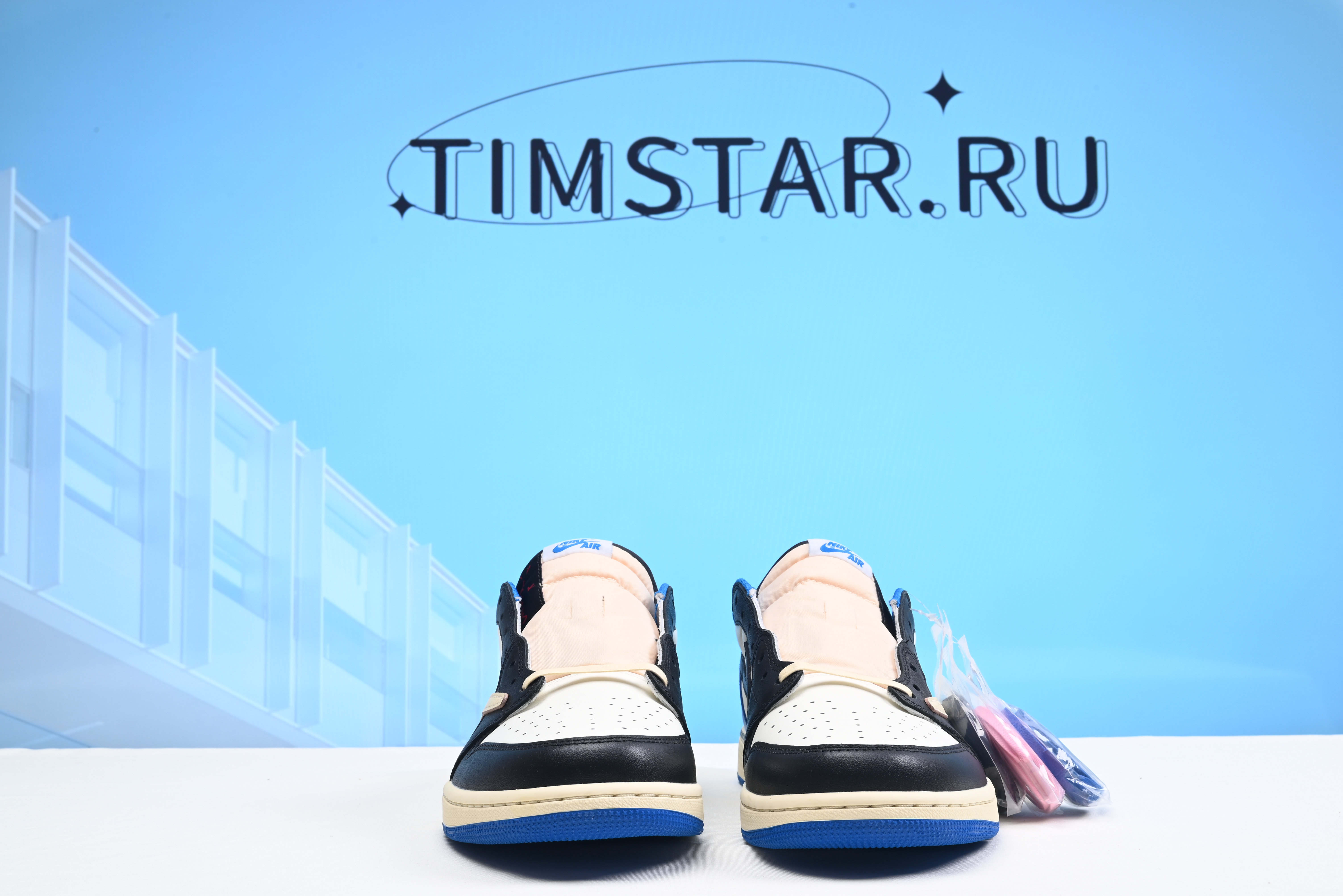 Jordan 1 Low Fragment x Travis Scott DM7866-140