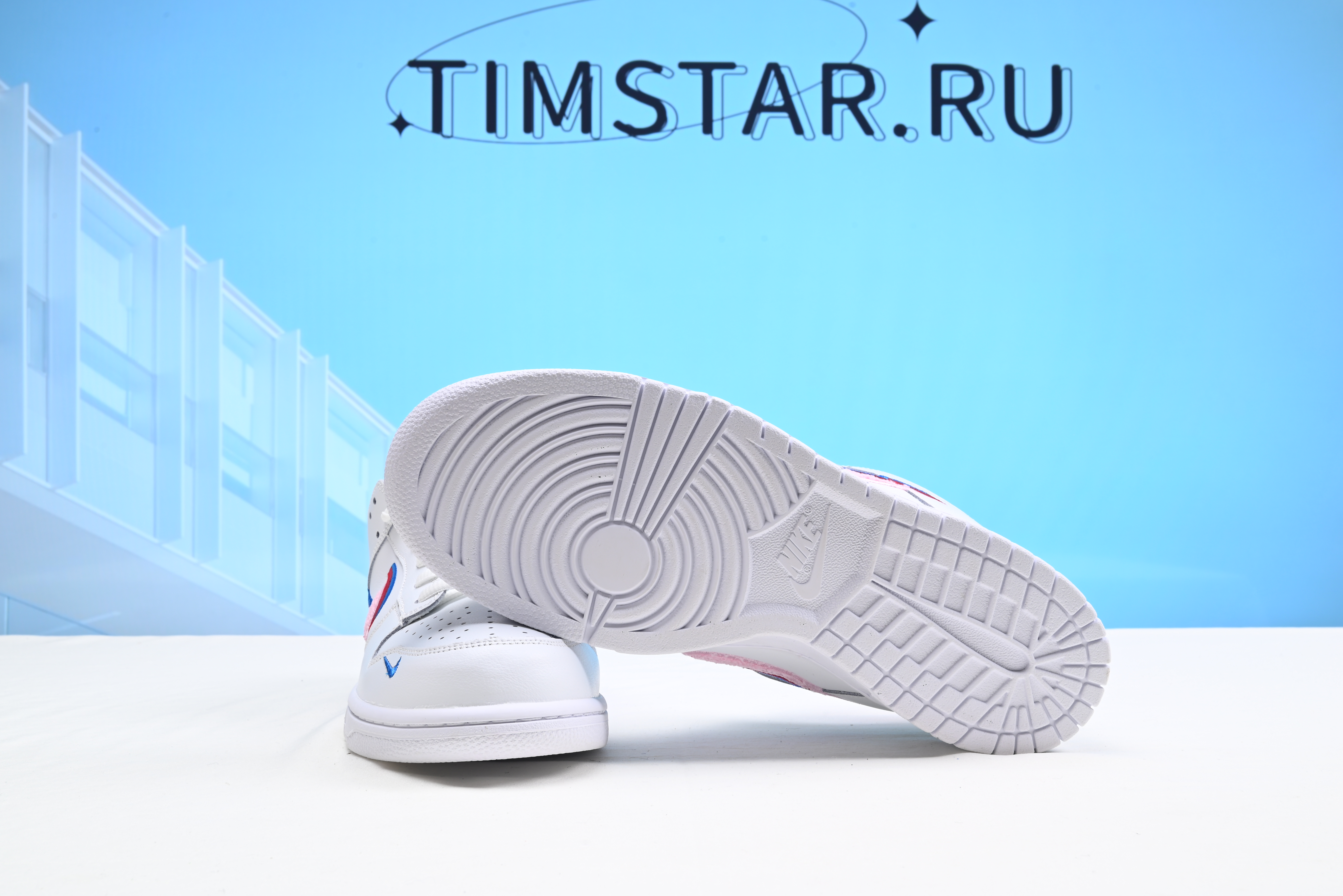 Dunk Low OG SB QS CN4504-100