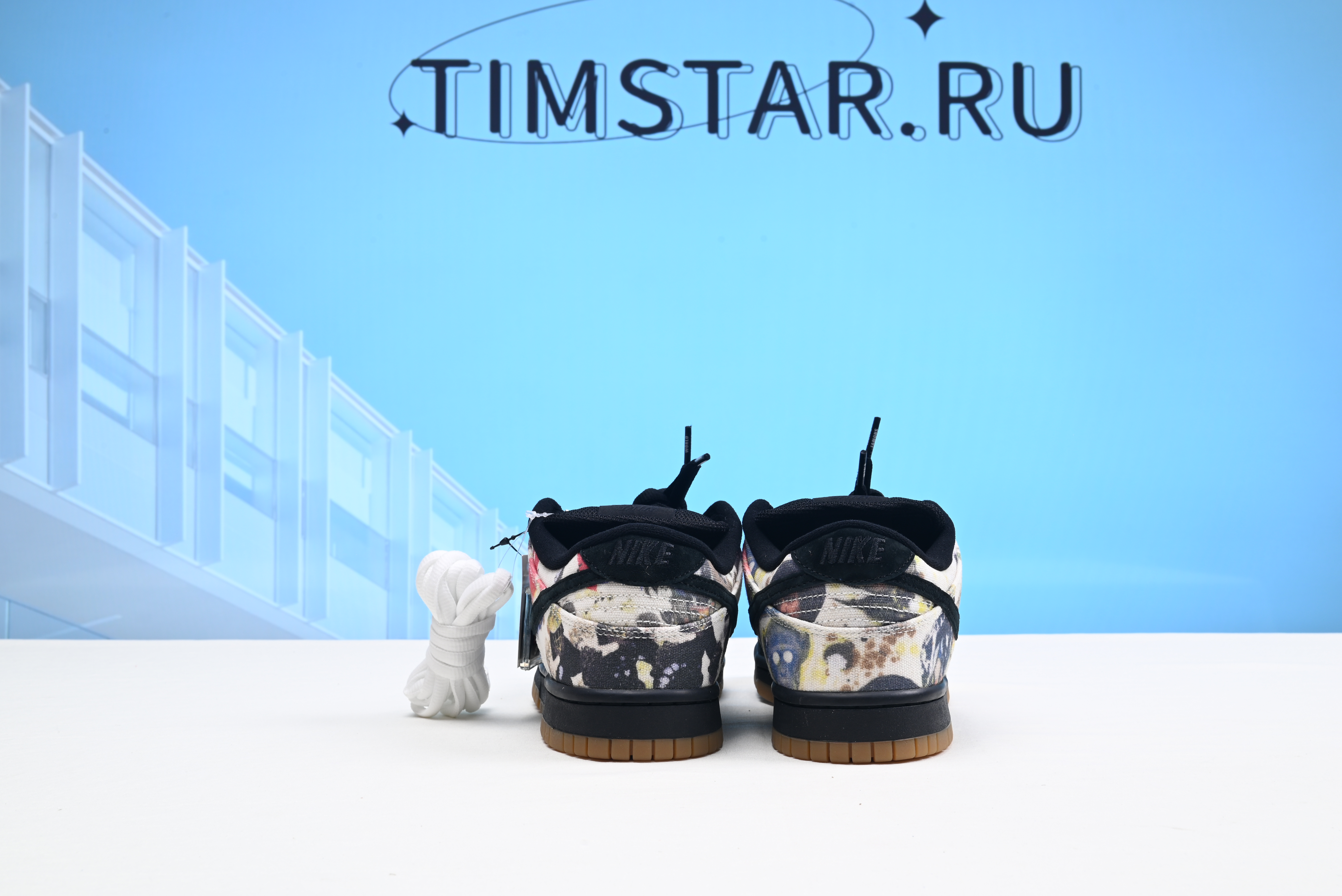 Nike Dunk SB Supreme Low Rammellzee FD8778-001