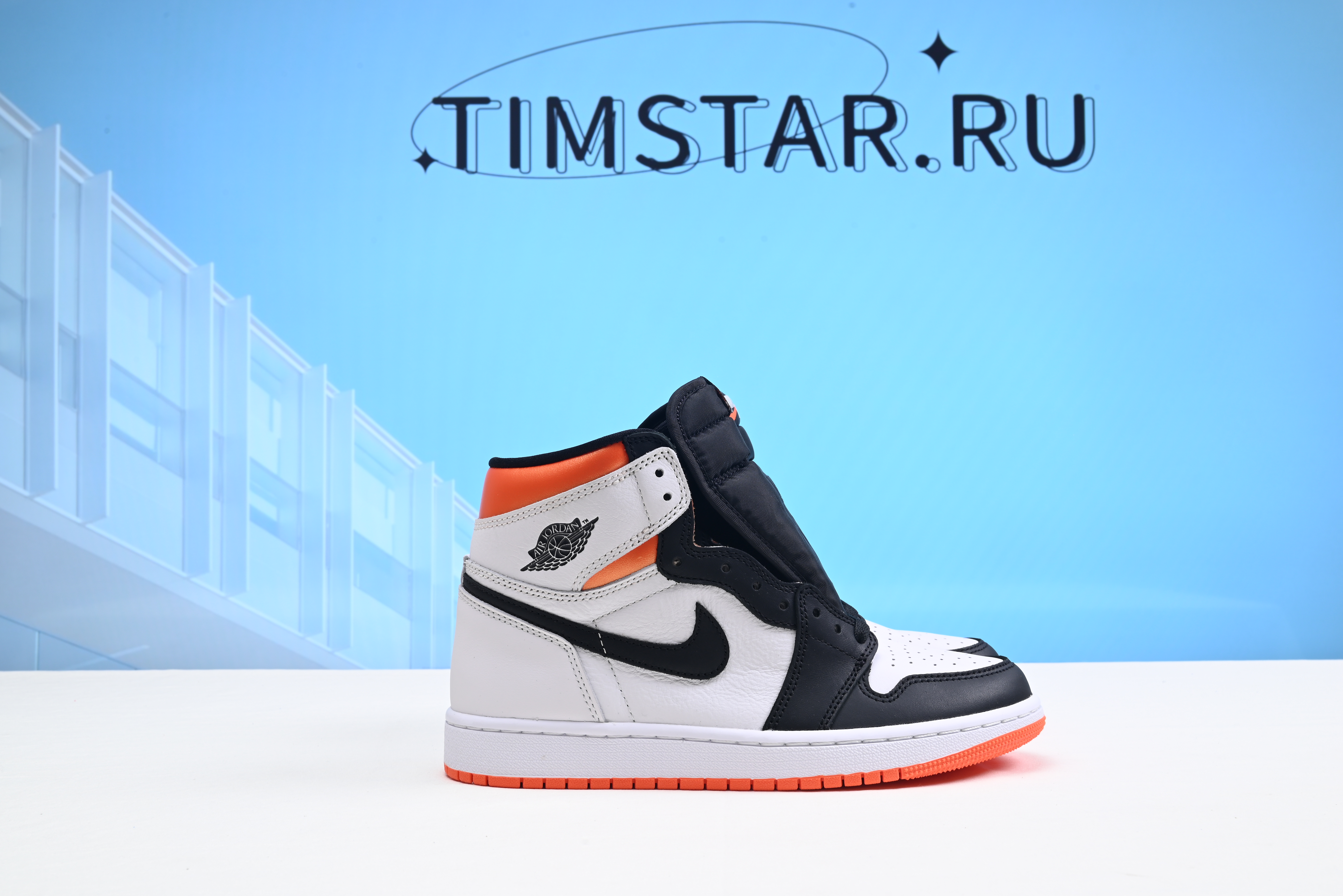 Air Jordan 1 Retro High Electro Orange 555088-180