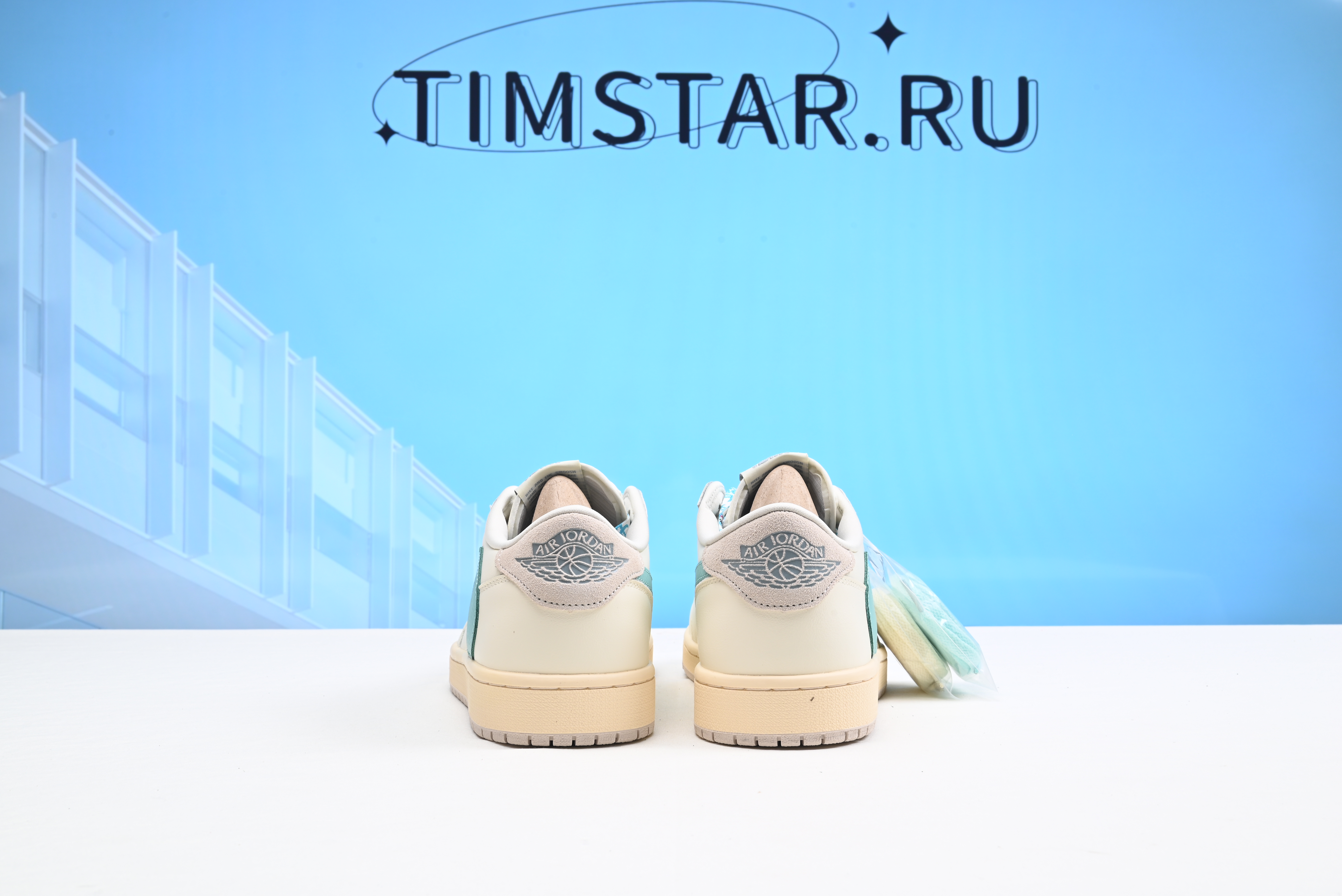 Nike Air Jordan 1 Low OG SP Tiffany Blue/Milk Yellow DM7866-102