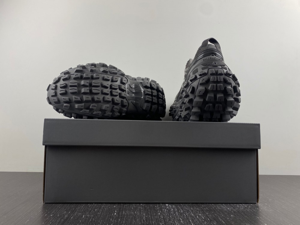 Blncig Defender Sneaker 