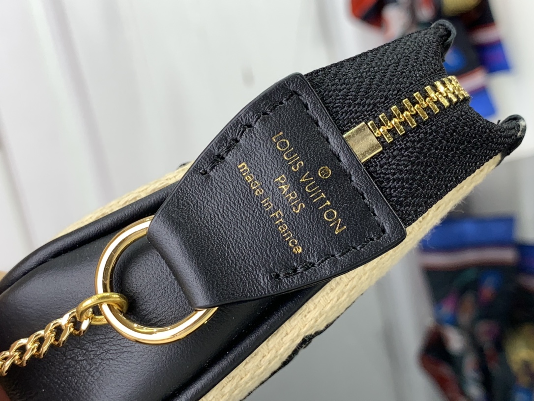 LsVttn Should bag m82472