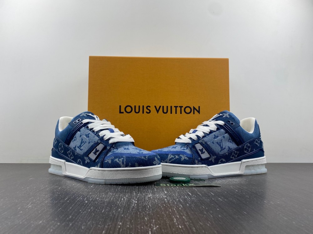 LsVttn trainer blue