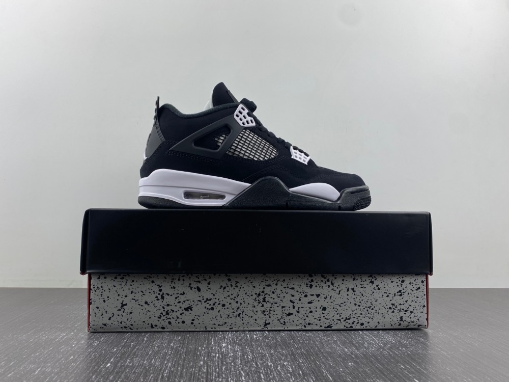 Air Jordan 4 “White Thunder” BlackWhite FQ8138-001