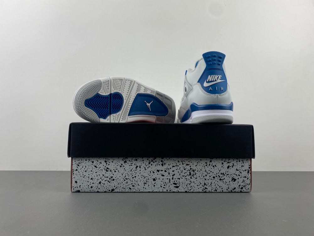 Jordan 4 Retro Military Blue (2024)FQ8213-141