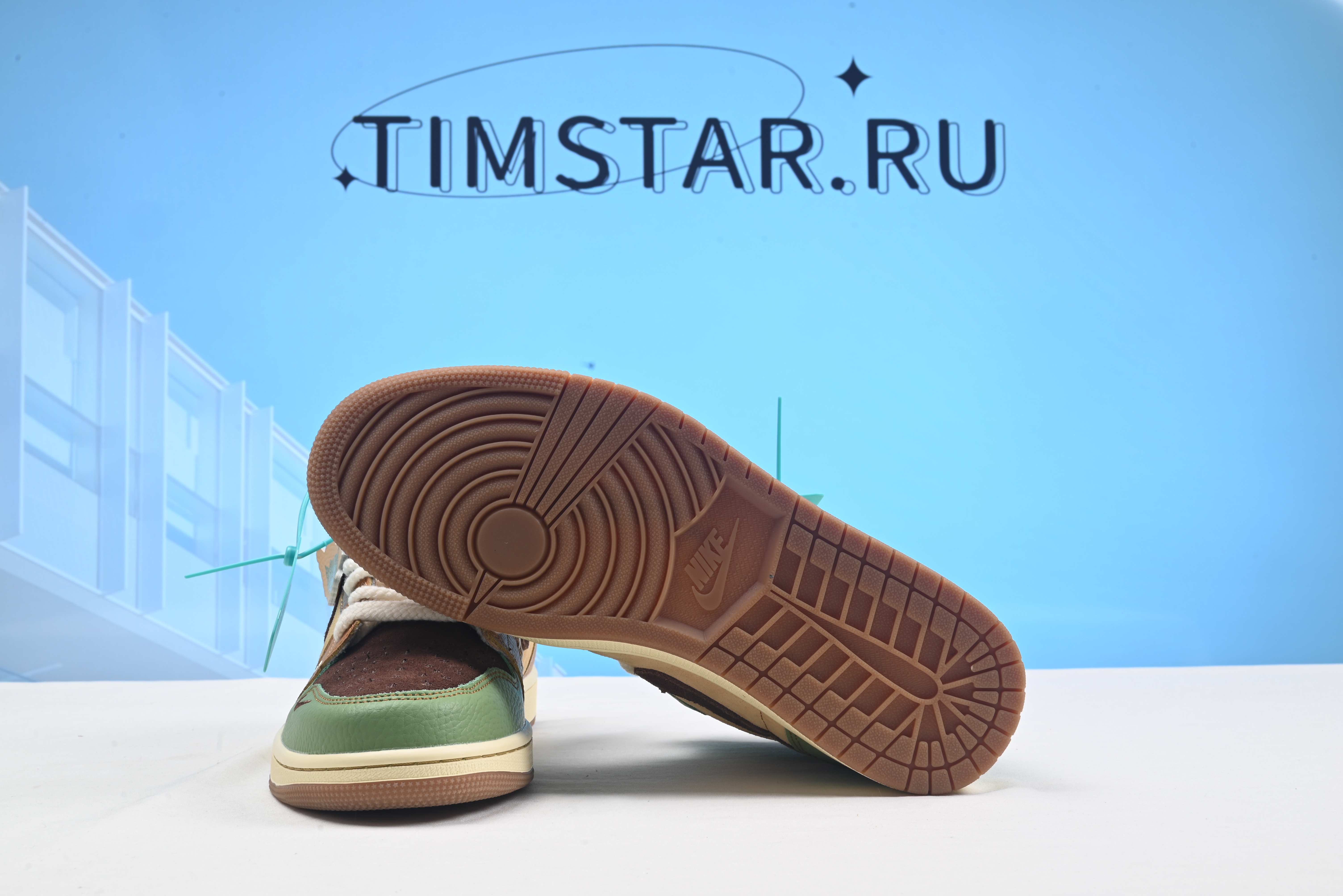 Zion Williamson x Air Jordan 1DZ7292-100