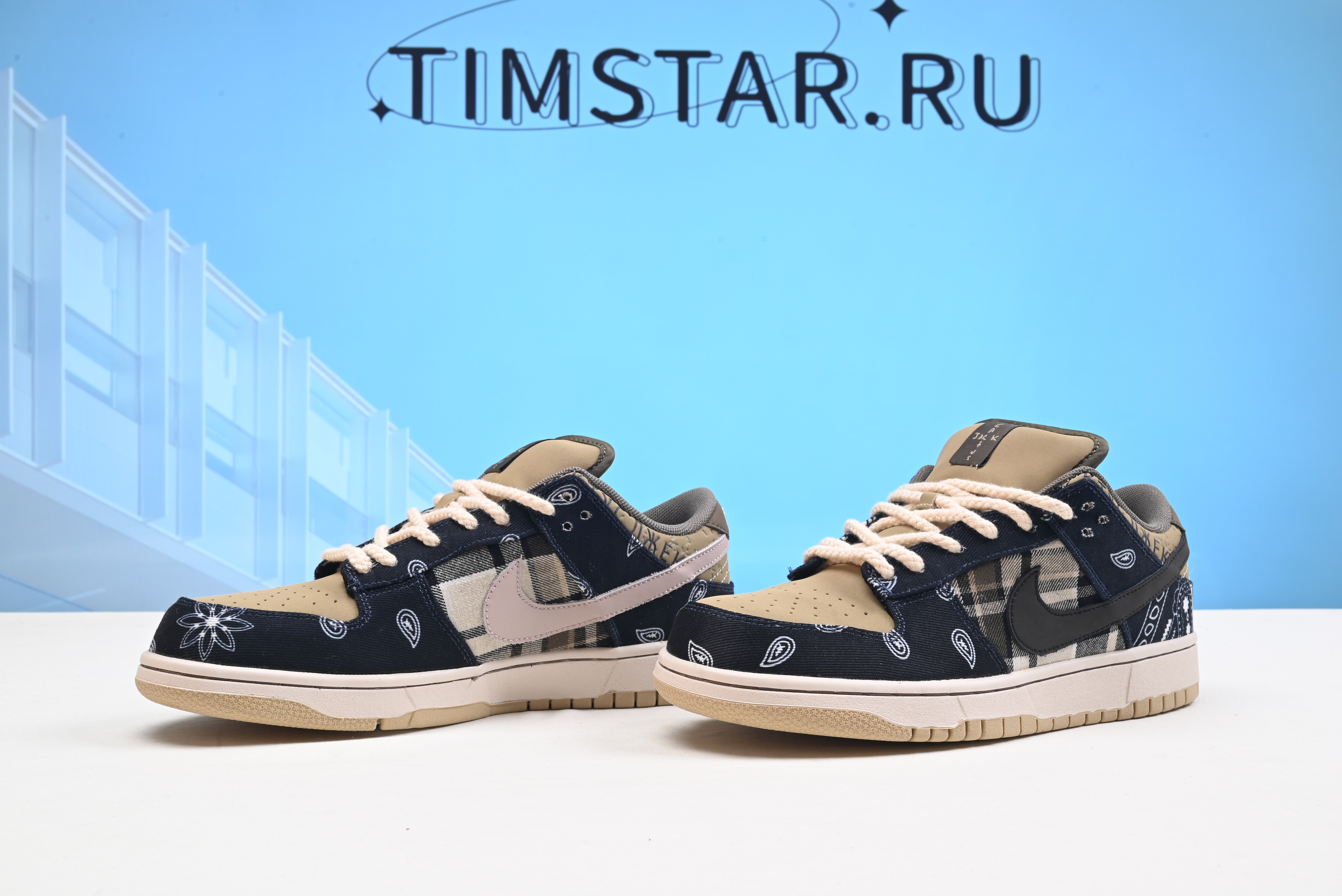 Nike SB Dunk Low Travis Scott (Regular Box) CT5053-001