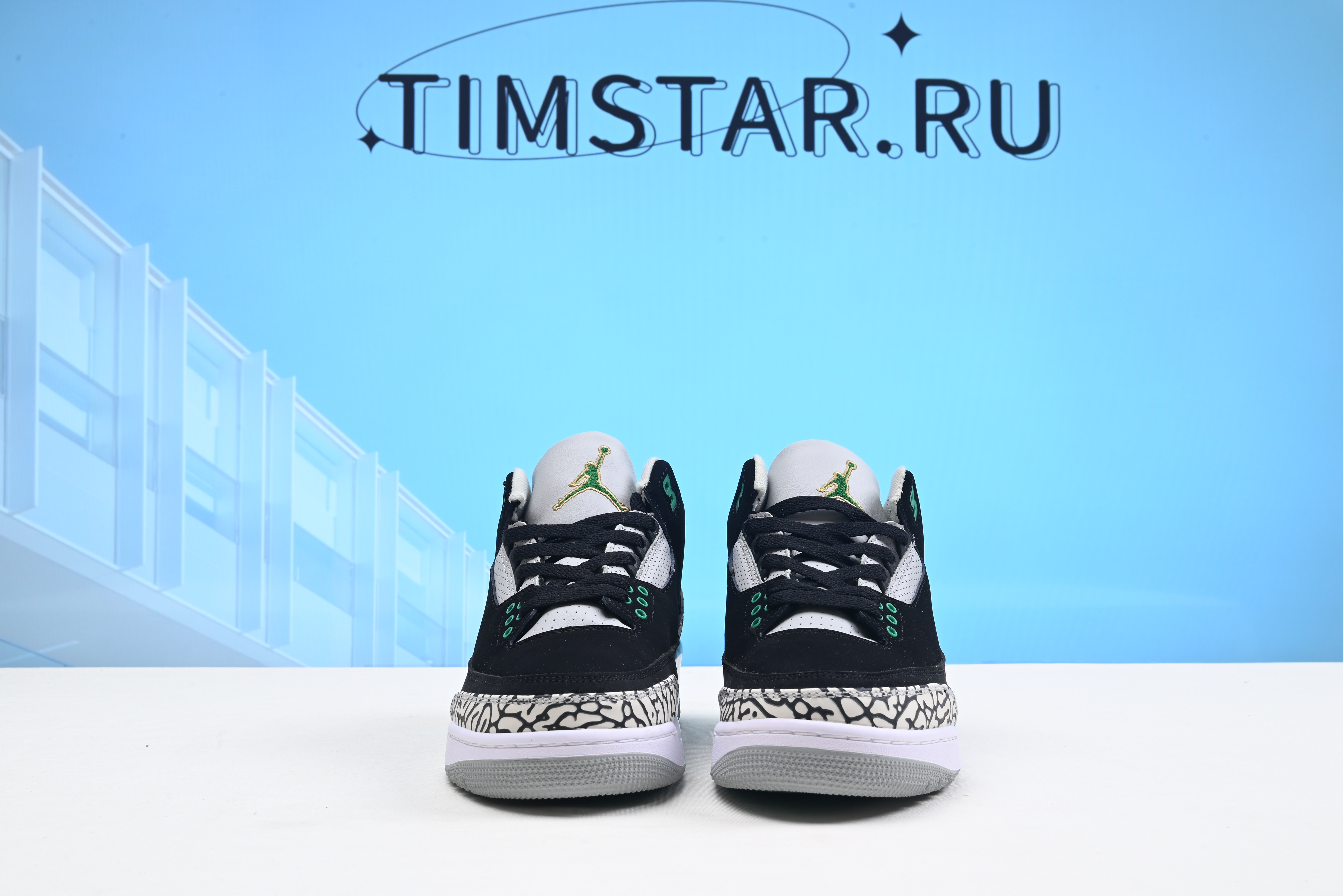 Air Jordan 3 Retro Pine Green CT8532-030