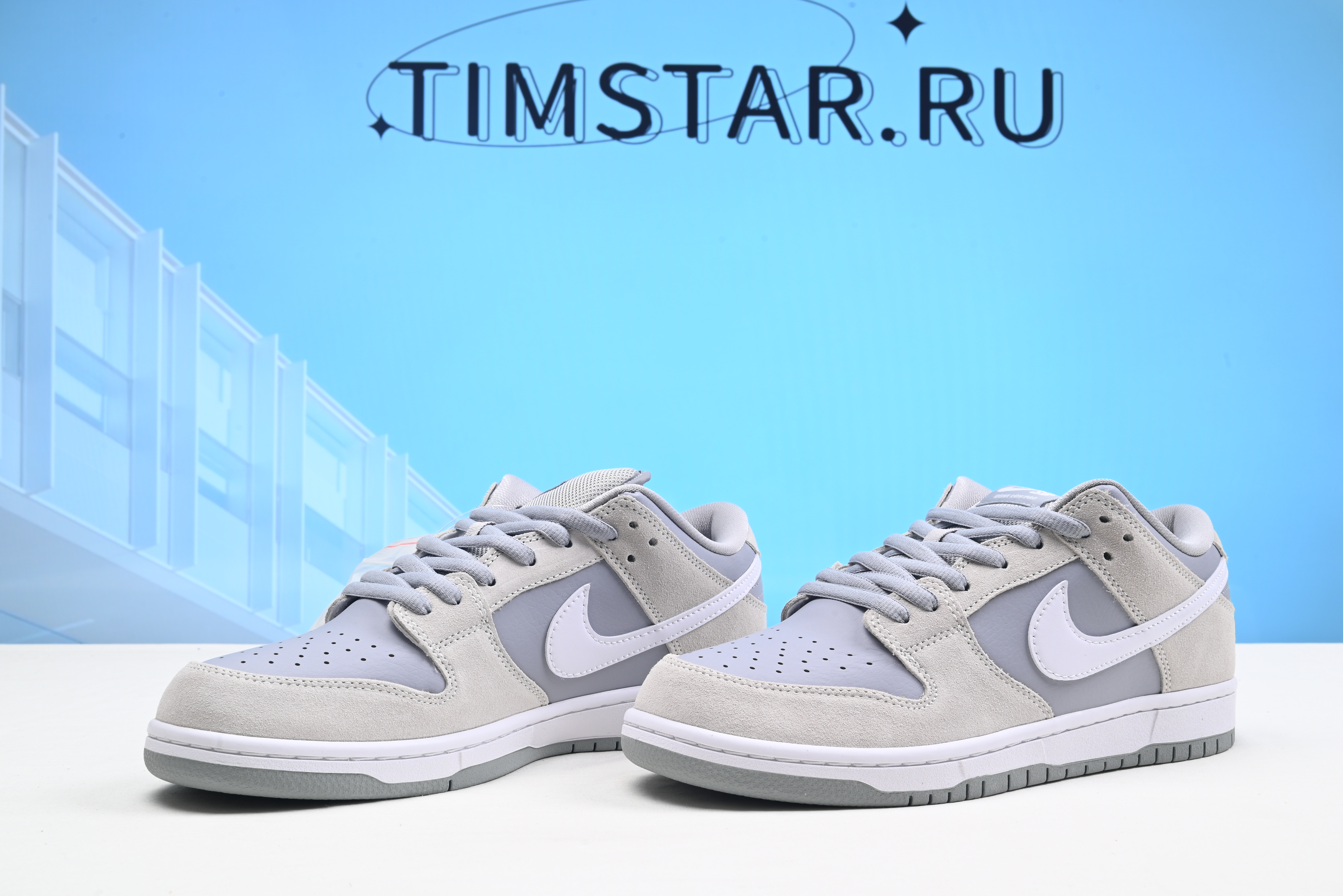 Nike SB Dunk Low Summit White Wolf Grey AR0778-110