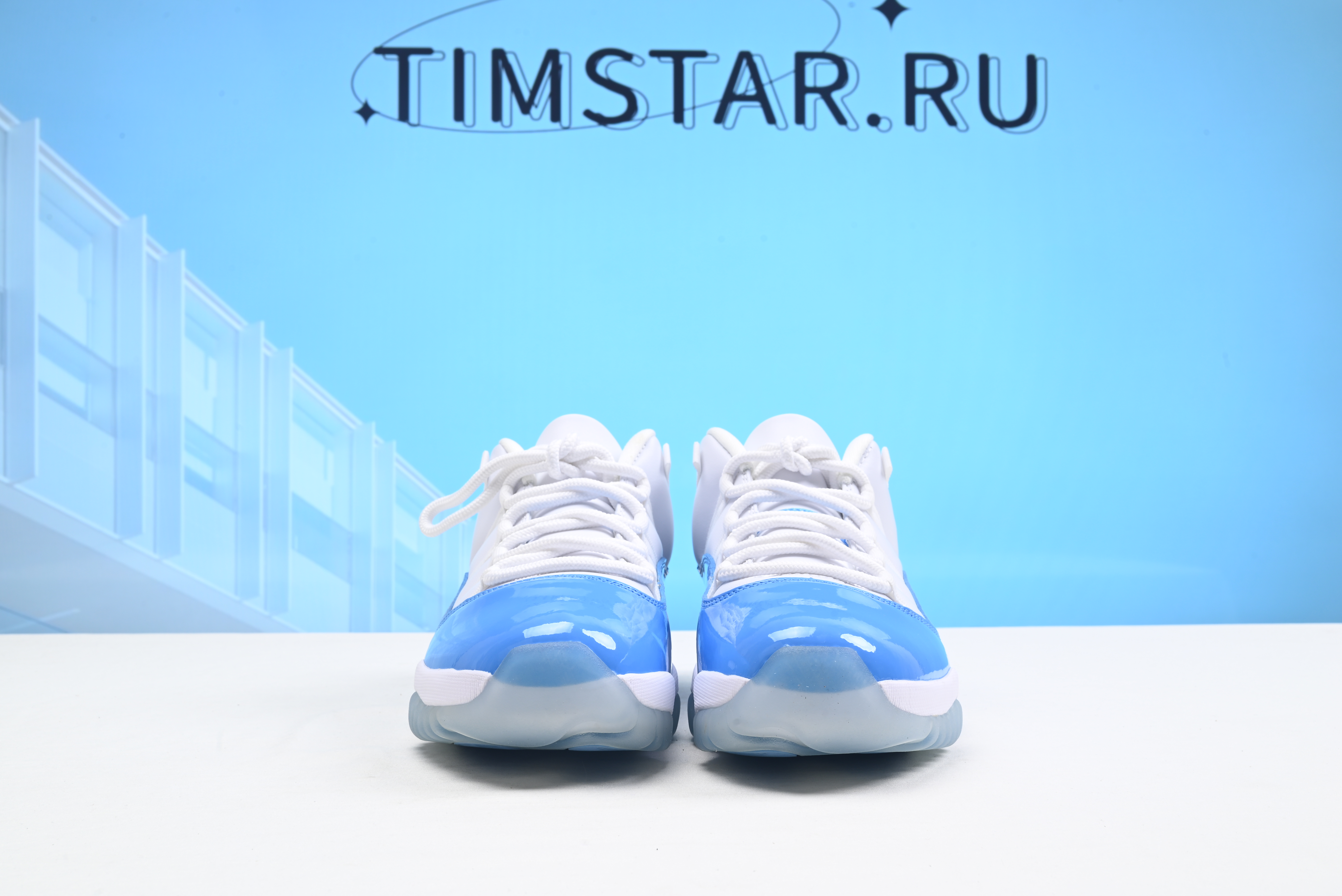 Jordan 11 Retro Low University Blue   528895-106