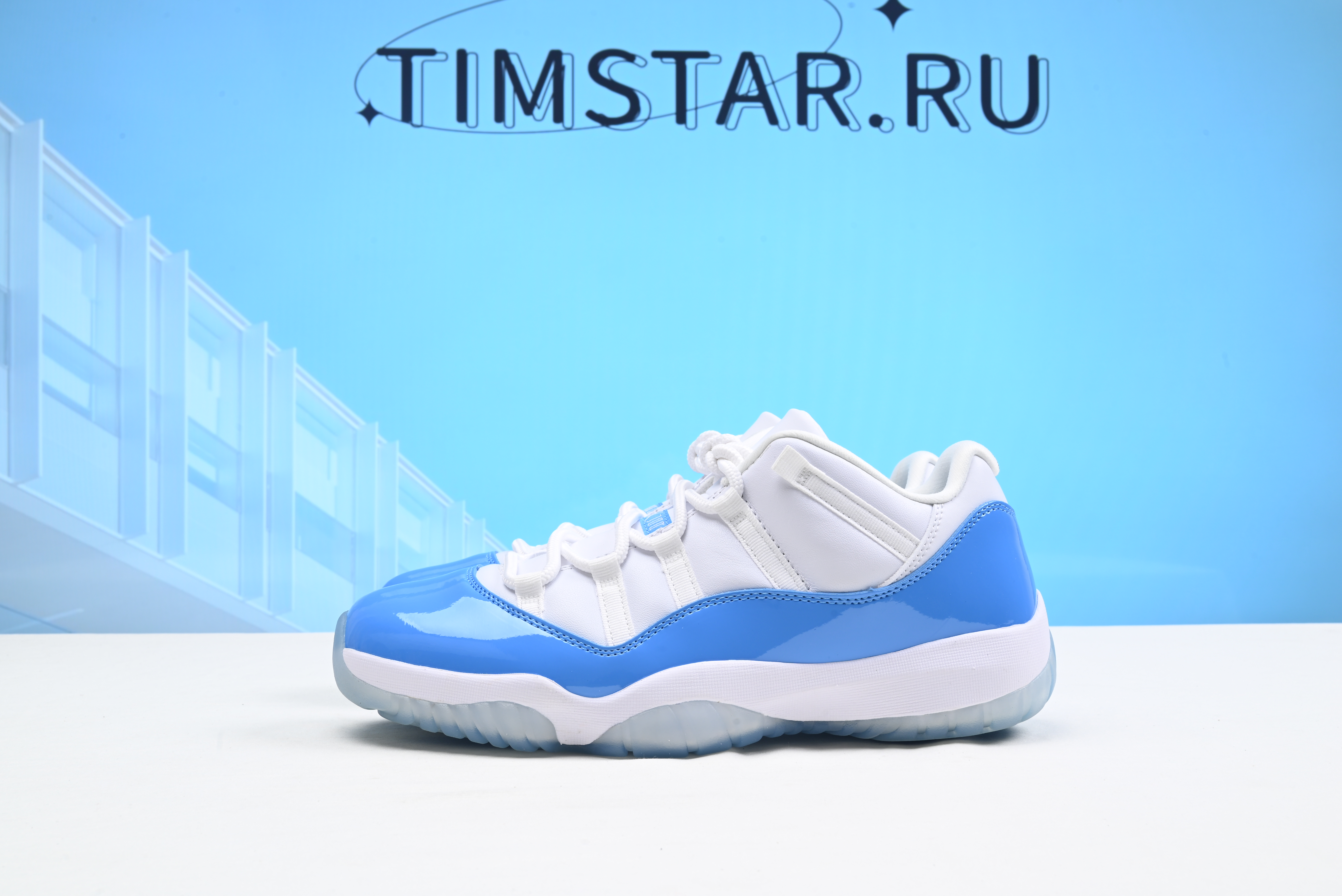 Jordan 11 Retro Low University Blue   528895-106