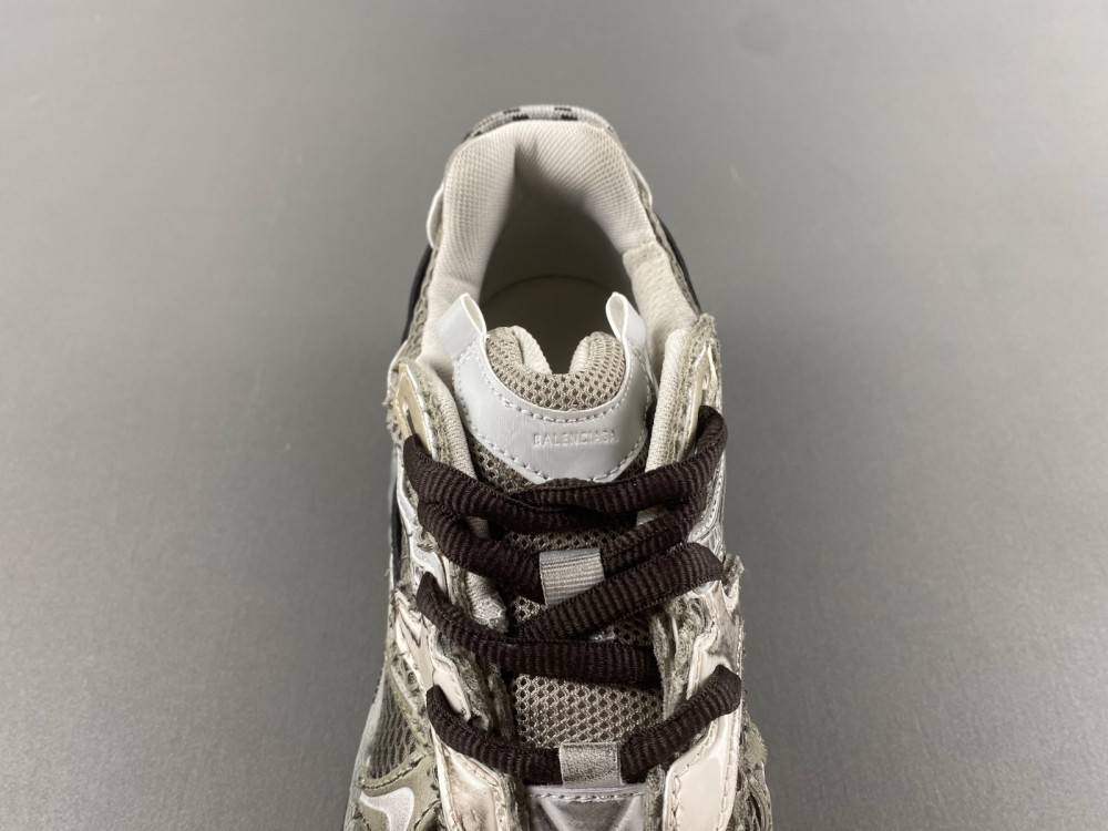 Blncig Runner Sneaker