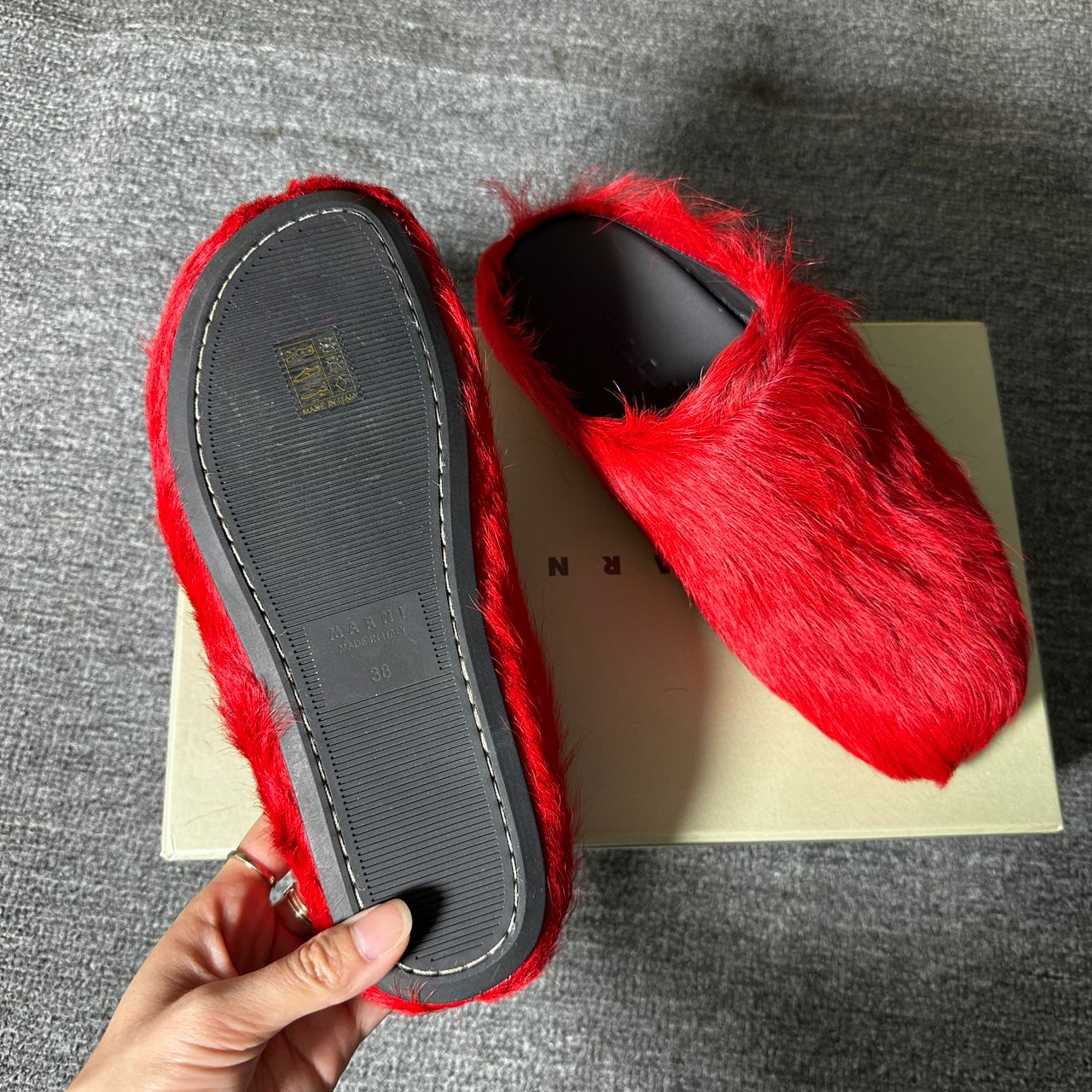 marnii fur slippers red