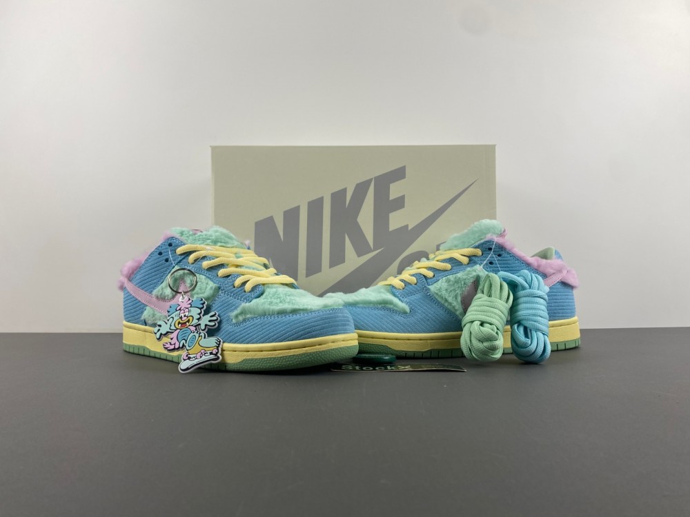 Nike SB Dunk Low Verdy Visty FN6040-400