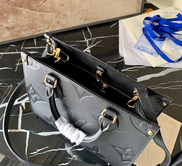 LsVttn Onthego PM M45653 Black