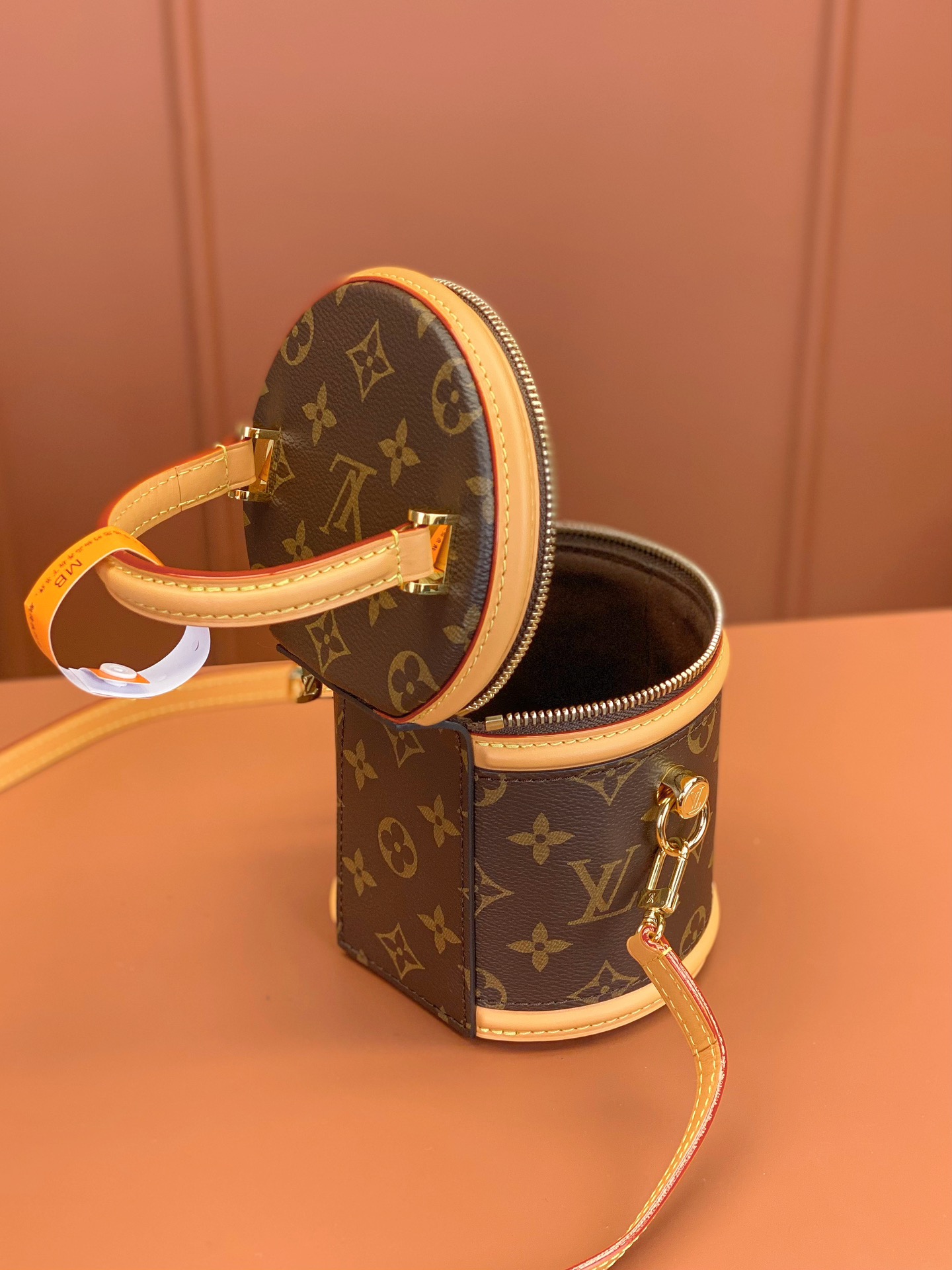 LsVttn Crossbody bag 14.5cm