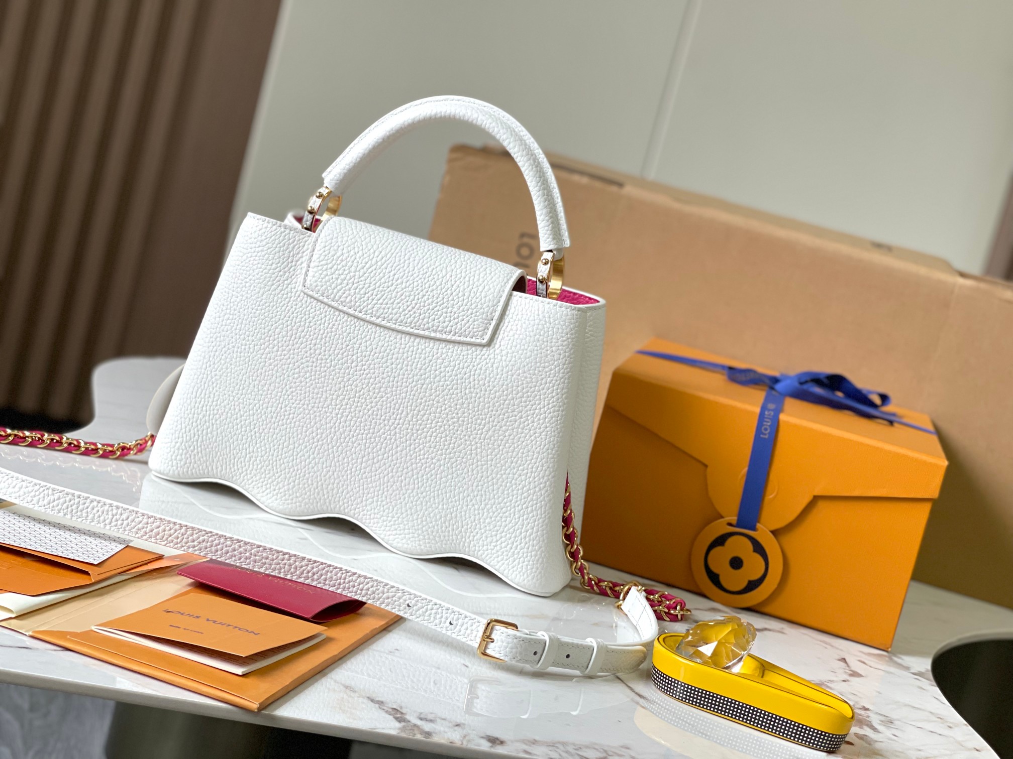 LsVttn Capucines Capushell 27cm